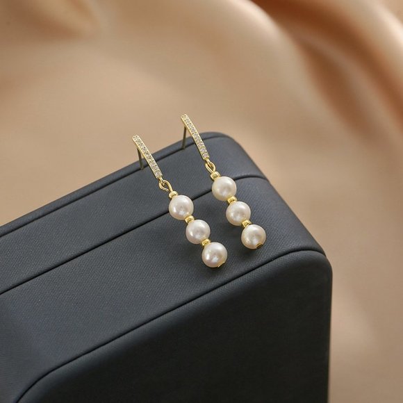 +NEW 18K Gold Diamond Pearl Drop Earrings - Picture 6 of 7